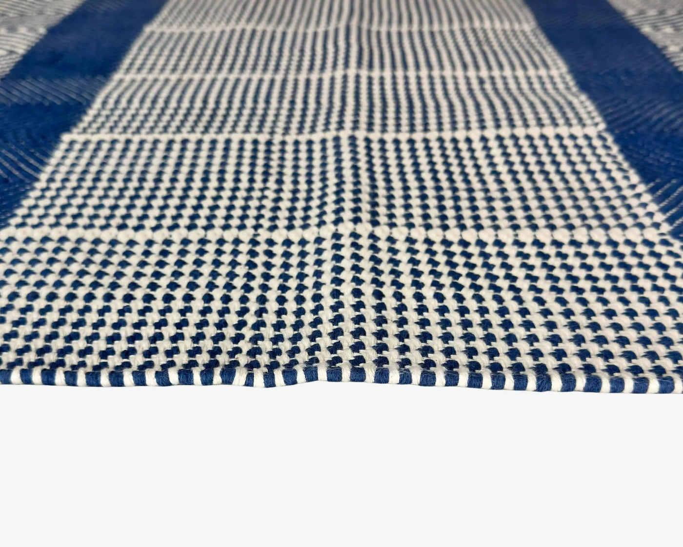 Hand Woven Rugs - Blue & Natural Accent for Stylish Home Décor