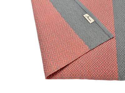 Hand Woven Rugs - Gray & Pink Diamond Pattern - Ansari