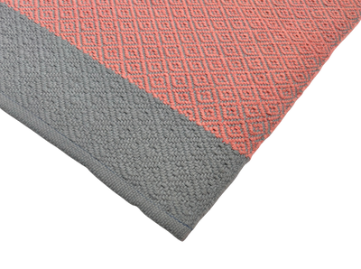 Hand Woven Rugs - Gray & Pink Diamond Pattern - Ansari