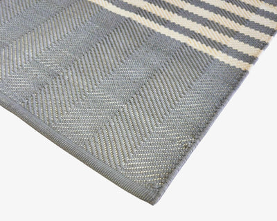 Hand Woven Gray and Natural Rugs - Stylish Home Décor Solution